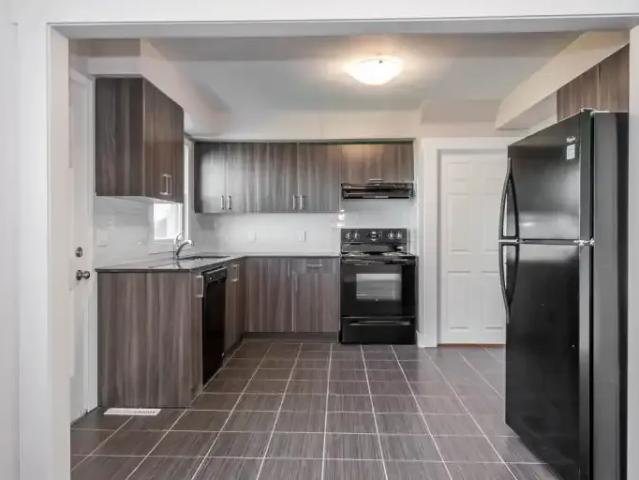 For Rent 3 Bedroom Apartment Edmonton AB DS104782553