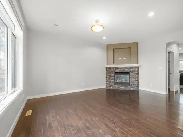 For Rent 3 Bedroom Apartment Edmonton AB DS102578666
