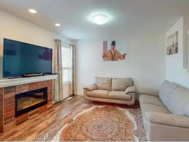For Rent 3 Bedroom Apartment Edmonton AB DS102701446