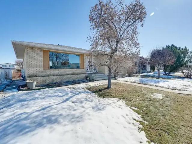 For Rent 3 Bedroom Apartment Edmonton AB DS103611659