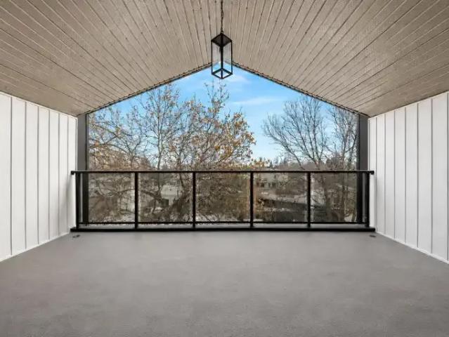 For Rent 3 Bedroom Apartment Edmonton AB DS103798518
