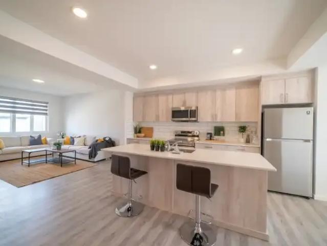 For Rent 3 Bedroom Apartment Edmonton AB DS103839832