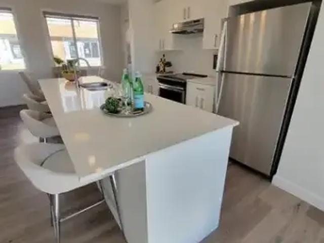 For Rent 3 Bedroom Apartment Edmonton AB DS103840176