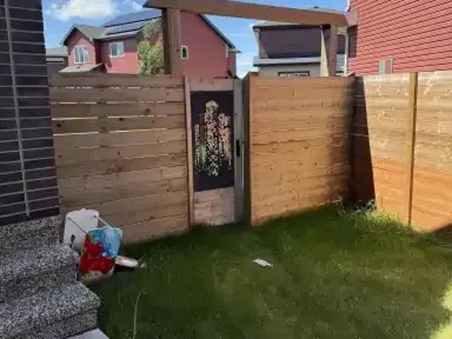 For Rent 3 Bedroom Apartment Edmonton AB DS103840221