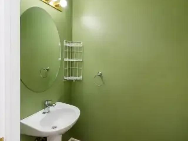 For Rent 3 Bedroom Apartment Edmonton AB DS103879476