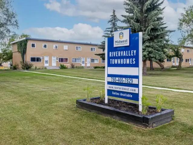 For Rent 3 Bedroom Apartment Edmonton AB DS92181096