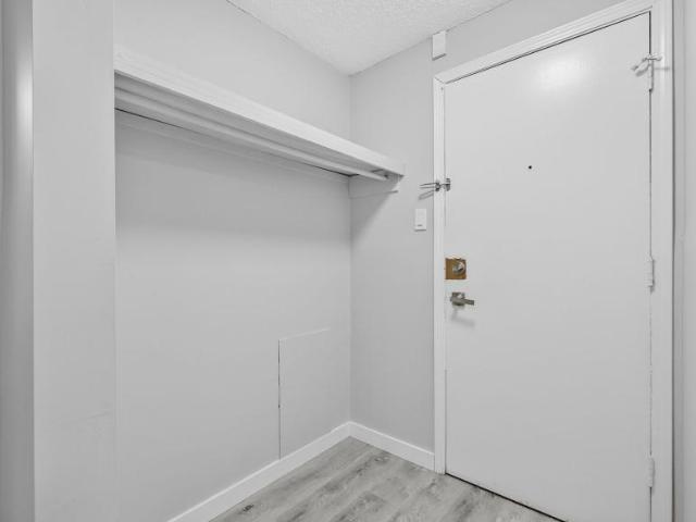 For Rent 3 Bedroom Apartment Edmonton AB DS98313188