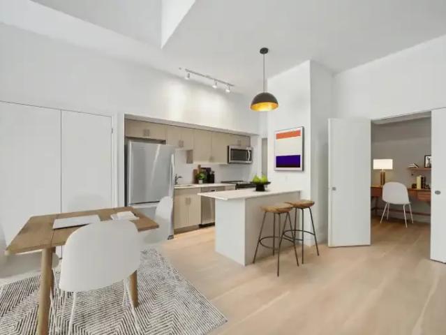 For Rent 3 Bedroom Apartment Guelph ON DS100563931