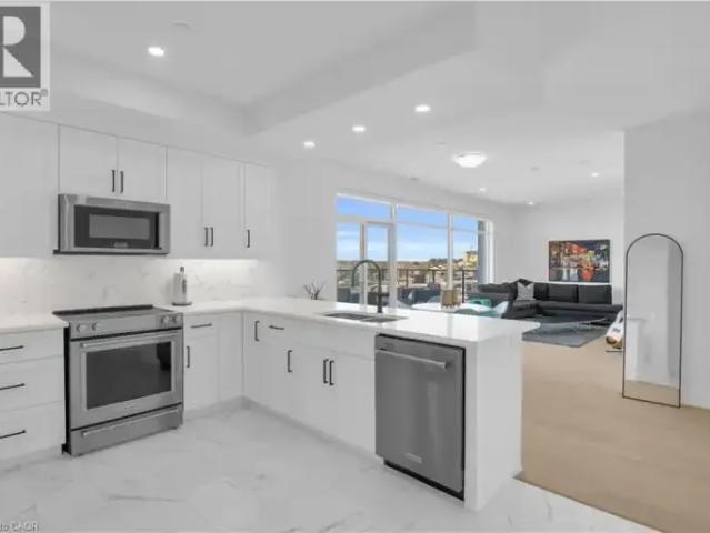 For Rent 3 Bedroom Apartment Guelph ON DS103179164