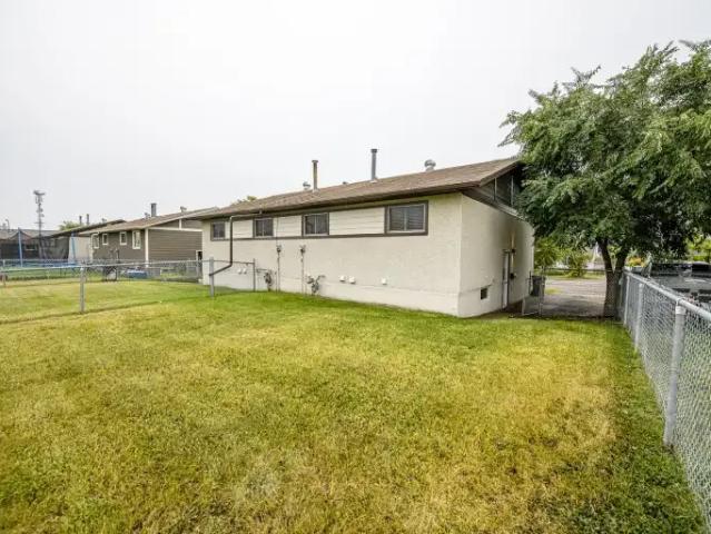 For Rent 3 Bedroom Apartment Grande Prairie AB DS104876565
