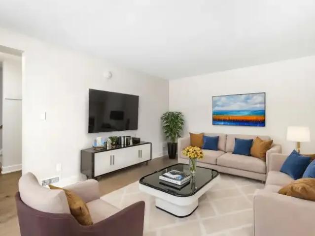 For Rent 3 Bedroom Apartment Kingston ON DLS102882952