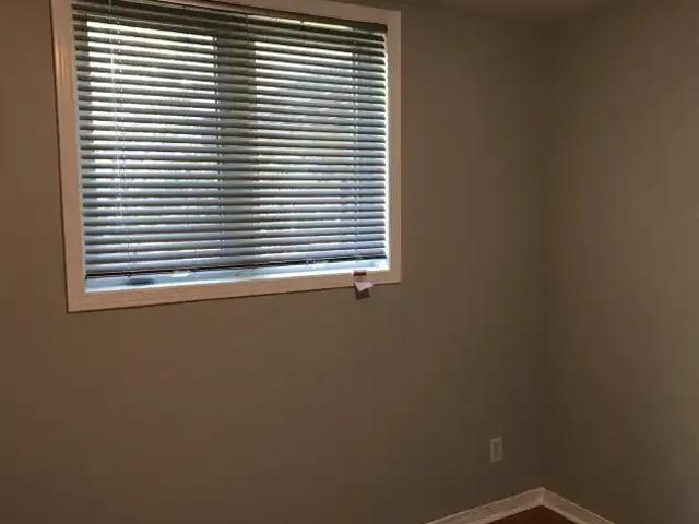 For Rent 3 Bedroom Apartment Kingston ON DS102847332