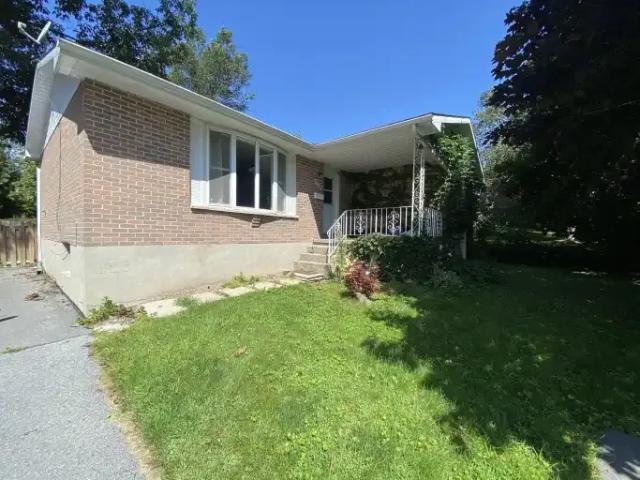 For Rent 3 Bedroom Apartment Kingston ON DS103338356