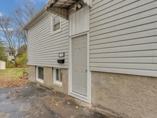 For Rent 3 Bedroom Apartment Kingston ON DS103594392