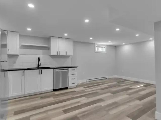 For Rent 3 Bedroom Apartment Kingston ON DS99753625