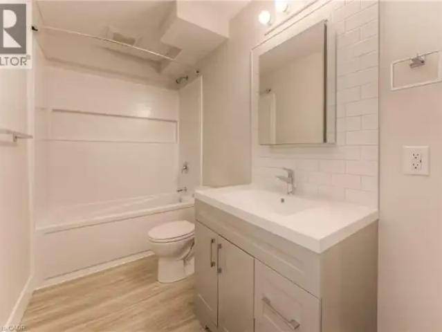 For Rent 3 Bedroom Apartment Kitchener ON DLS101773631