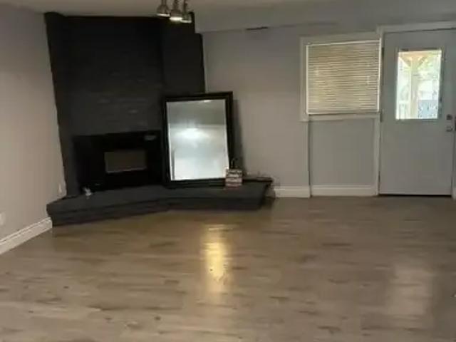 For Rent 3 Bedroom Apartment Kitchener ON DS103091642