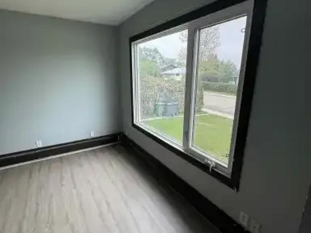 For Rent 3 Bedroom Apartment Ponoka AB DLS102915148