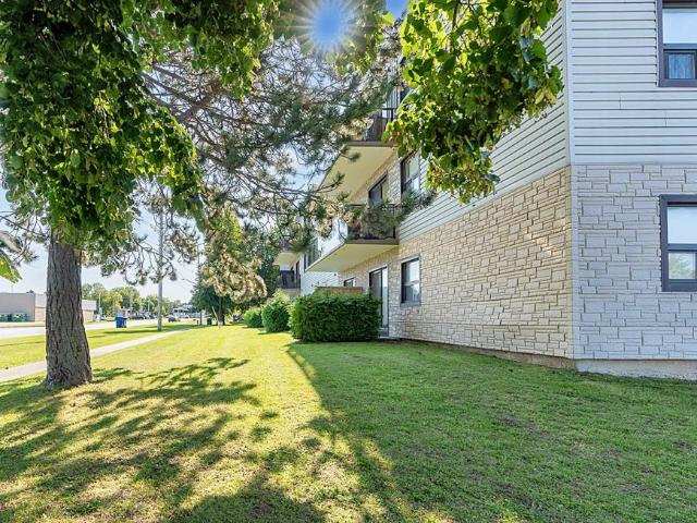 For Rent 3 Bedroom Apartment Port Elgin ON DS104843638