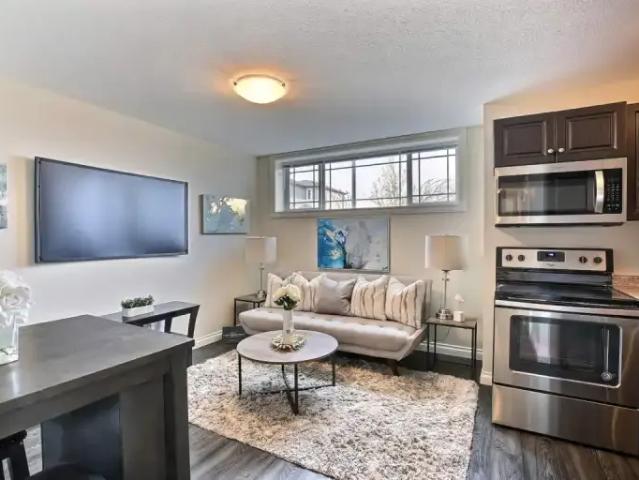 For Rent 3 Bedroom Apartment Regina SK DS103379596