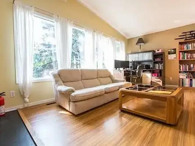 For Rent 3 Bedroom Apartment St. Albert AB DS104841664