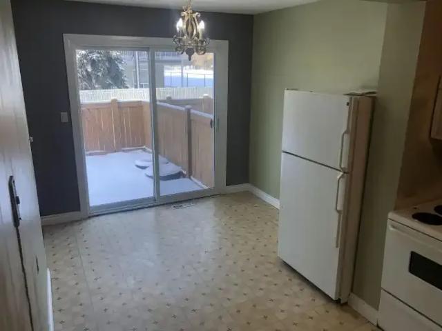For Rent 3 Bedroom Apartment St. Albert AB DS104957159