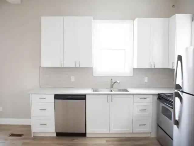For Rent 3 Bedroom Apartment St. Thomas ON DS102846719