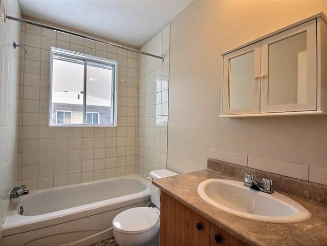 For Rent 3 Bedroom Apartment Saguenay QC DS96587495