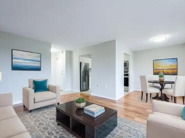 For Rent 3 Bedroom Apartment Sarnia ON DS103694502