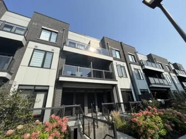 For Rent 3 Bedroom Apartment Scarborough ON DS104256989