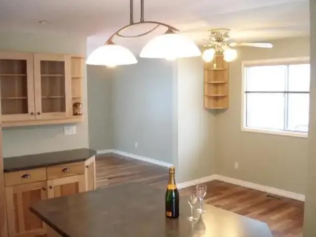 For Rent 3 Bedroom Apartment Sherwood Park AB DS101879406