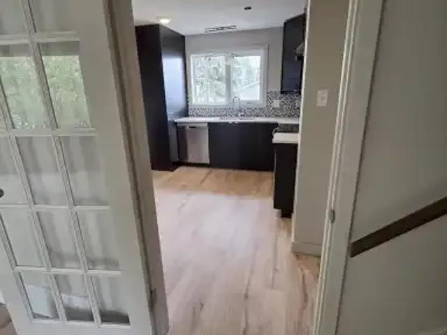 For Rent 3 Bedroom Apartment Sherwood Park AB DS103060435