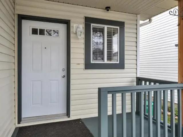 For Rent 3 Bedroom Apartment Spruce Grove AB DLS102468226