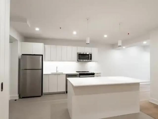 For Rent 3 Bedroom Apartment Toronto ON DS102752192