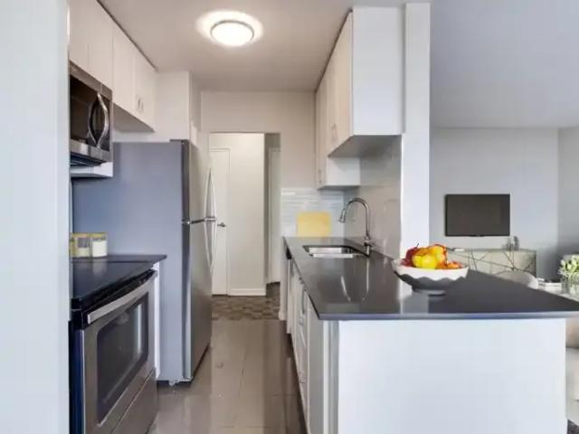 For Rent 3 Bedroom Apartment Toronto ON DS103151619