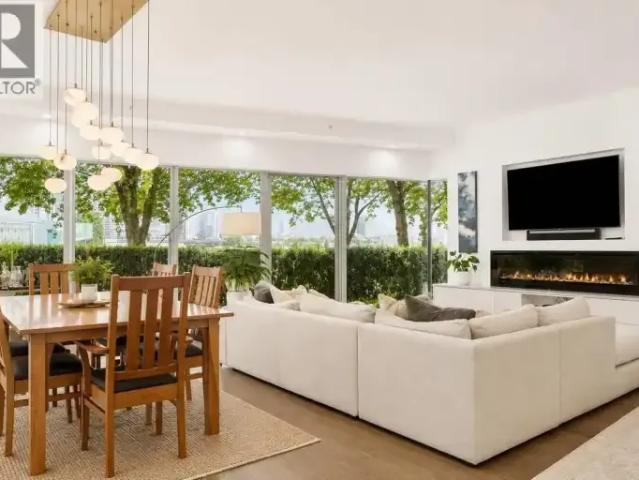 For Rent 3 Bedroom Apartment Vancouver BC DS103487656