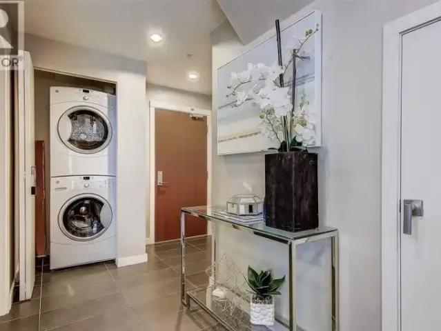 For Rent 3 Bedroom Apartment Vancouver BC DS103770693