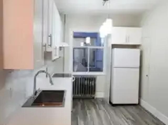 For Rent 3 Bedroom Apartment Vancouver BC DS103839924