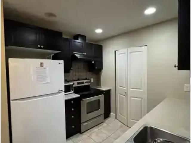For Rent 3 Bedroom Apartment Vancouver BC DS103920640