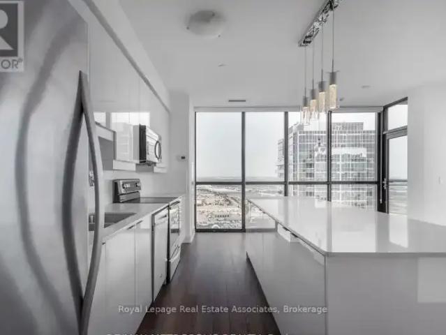 For Rent 3 Bedroom Apartment Vaughan ON DS101186396
