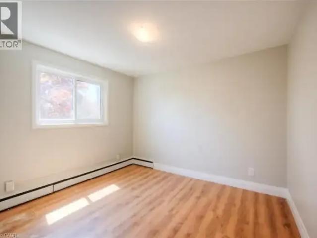 For Rent 3 Bedroom Apartment Waterloo ON DLS103012077
