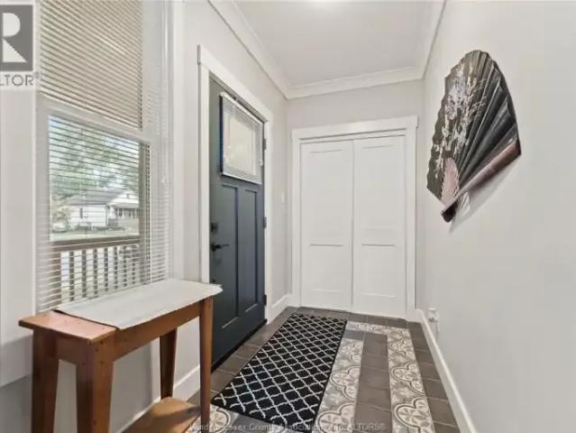 For Rent 3 Bedroom Apartment Windsor ON DS100669373