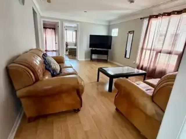 For Rent 3 Bedroom Apartment Windsor ON DS101879213