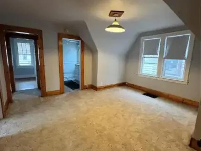 For Rent 3 Bedroom Apartment Windsor ON DS101217370