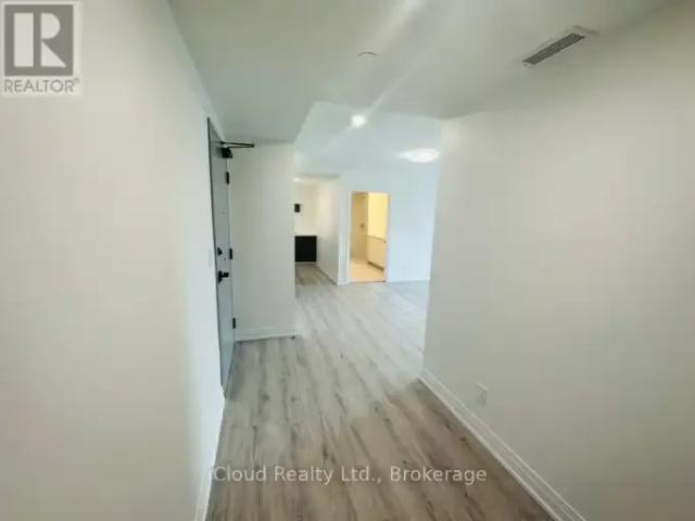 For Rent 3 Bedroom Apartment Windsor ON DS102883763