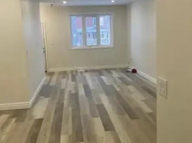 For Rent 3 Bedroom Apartment Windsor ON DS102243120