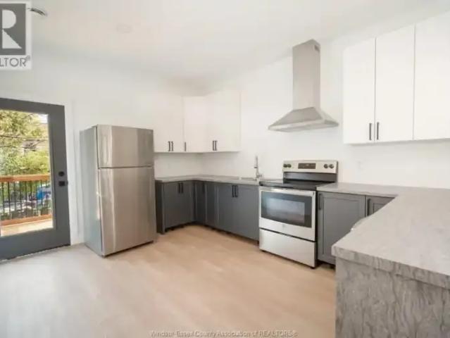 For Rent 3 Bedroom Apartment Windsor ON DS103179310