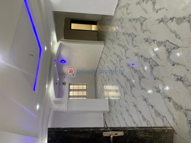 For rent: 3 bedroom Block Of Flats Adsak Estate, Obasanjo Hilltop, Oke Mosan Abeokuta Ogun PID: 4PCQFR | Private Property Nigeria