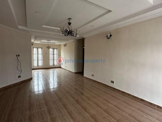 For rent: 3 bedroom Block Of Flats Kolapo Ishola Gra, Akobo Ibadan Oyo PID: 7PCNZG | Private Property Nigeria