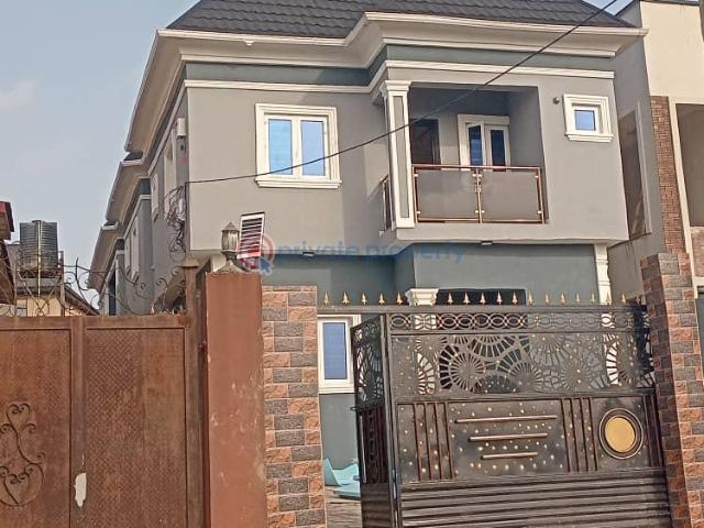 For rent: 3 bedroom Block Of Flats Iju obawole Ifako Ijaiye Lagos PID: 9PCQDZ | Private Property Nigeria
